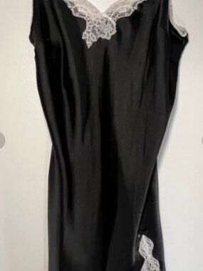 Victorias Secret lace trim chemise